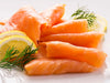 Salmón ligeramente salado en lonchas